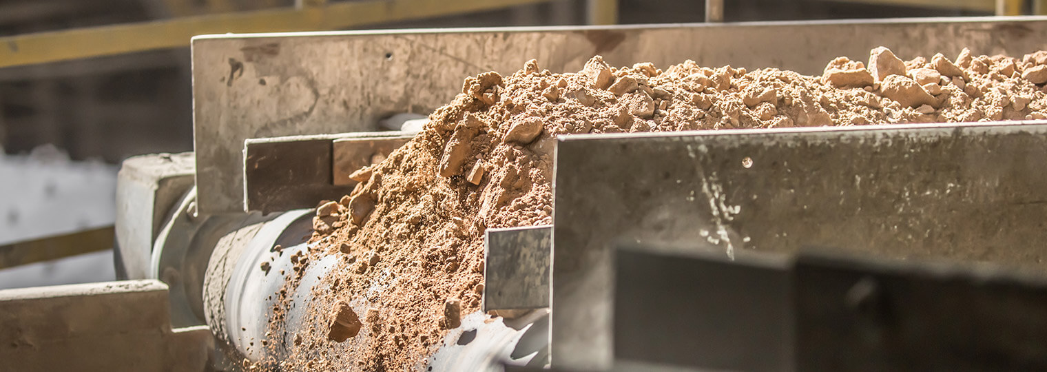 Produits recyclés pour recyclage de terrain synthétiques en France